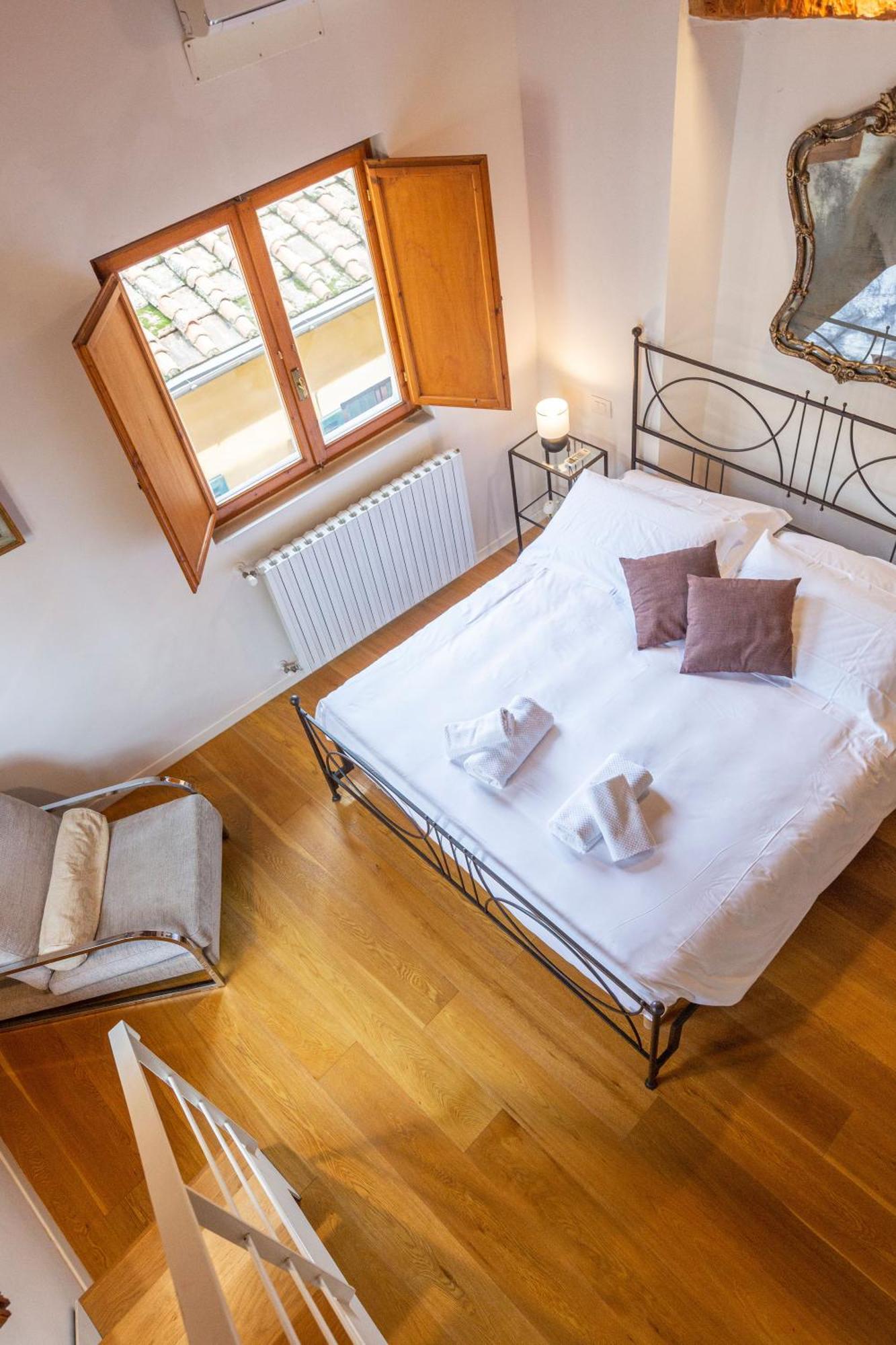 Dreaming Apartment In An Ancient Tower Флоренция Экстерьер фото